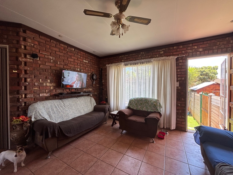 2 Bedroom Property for Sale in Uitsig Free State